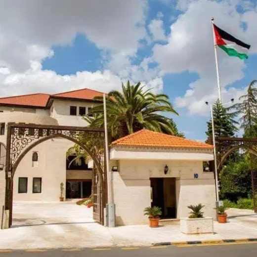 مشروع تركيب أرضيات رئاسة الوزراء الذي نفذته شركة أيوب استيتية العالمية يشمل توريد وتركيب أرضيات عالية الجودة وفق أعلى المعايير الهندسية.