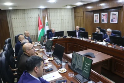 مشروع تصميم مكاتب الضمان الاجتماعي الذي نفذته شركة أيوب استيتية العالمية يشمل تصميم وتنفيذ المكاتب الداخلية والتشطيبات وفق أعلى المعايير المؤسسية.