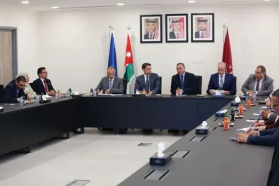 تصميم مكاتب غرفة صناعة الزرقاء | تنفيذ المكاتب الإدارية