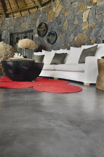 الأرضيات الاسمنتية غير ملبسة - Uncoated cement floors