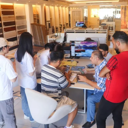 استقبال وفد صيني في مجموعة أيوب استيتية العالمية لتبادل الخبرات حول التصميم الداخلي والديكور وأحدث الاتجاهات العالمية. زيارة وفد صيني لشركة أيوب استيتية العالمية تبادل الخبرات في التصميم الداخلي لقاء وفد صيني مع أيوب استيتية العالمية chinese delegation interior design visit