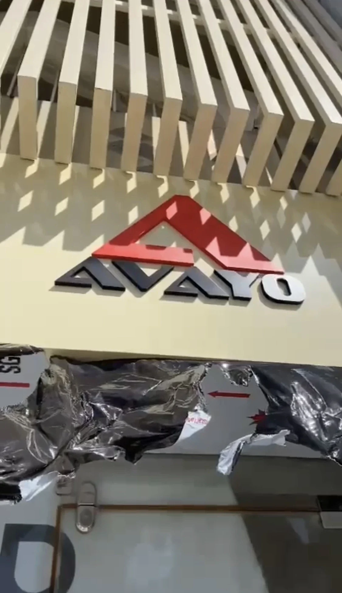 أيوب استيتية الوكيل الحصري لمنتجات avayo للأرضيات المرتفعة في الأردن، حلول متطورة لمراكز البيانات والمكاتب والمرافق الصناعية. أرضيات مرتفعة avayo الأردن أيوب استيتية وكيل avayo raised access floor avayo avayo raised floor system raised flooring data center