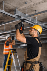 مواد mega hardware الأردن المستخدمة في موقع بناء حديث