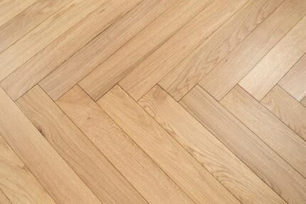 Sanded, Invisible-Look Oiled (HWÖ)