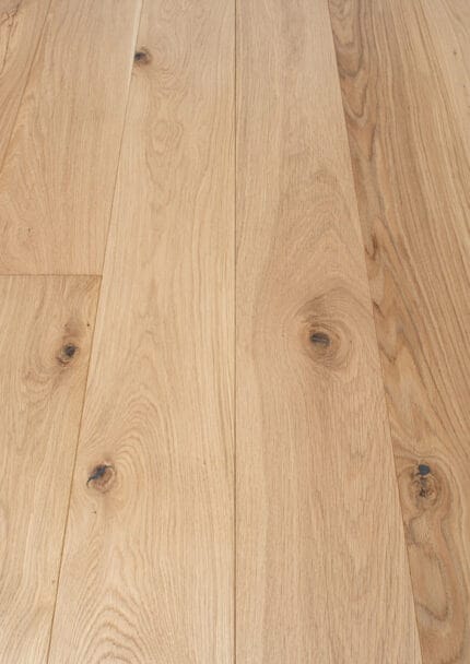 Brushed, Invisible-Look Oiled Comfort