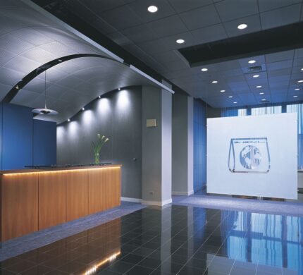 Curvatura™ 3-Dimensional Suspension System