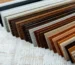 الفرق بين الباركيه واللامينيت داخل تصميم داخلي عصري بأرضيات خشبية حديثة