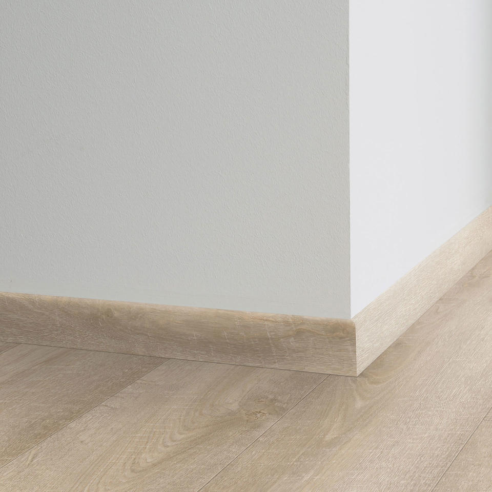 Th_Lvt_Skirting_Antik_Oak_Beige.jpg #! Trpst#trp-gettext data-trpgettextoriginal=6384#! Trpen#decorative set-on skirtings for lvt - antik oak beige - image 1#! Trpst#/trp-gettext#! Trpen#