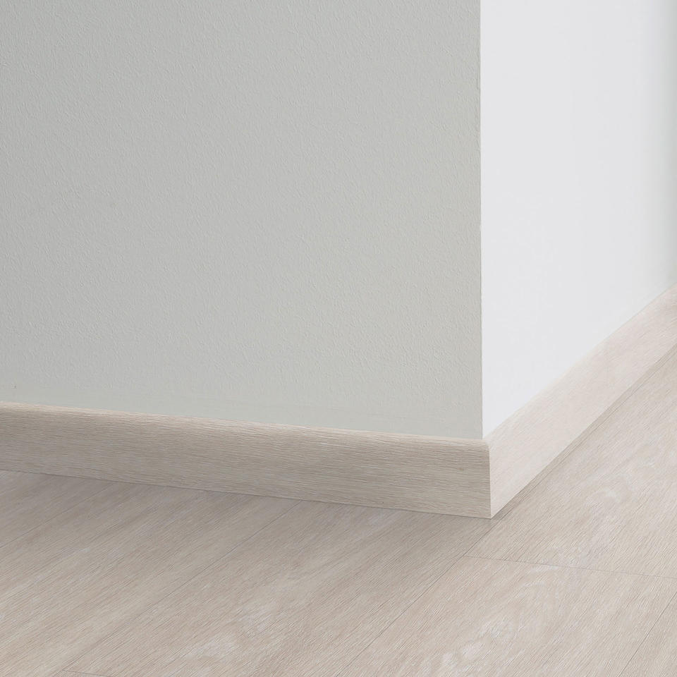 Th_Lvt_Skirting_Bleached_Oak_Grege.jpg decorative set-on skirtings for lvt - bleached oak grege - الصورة 1