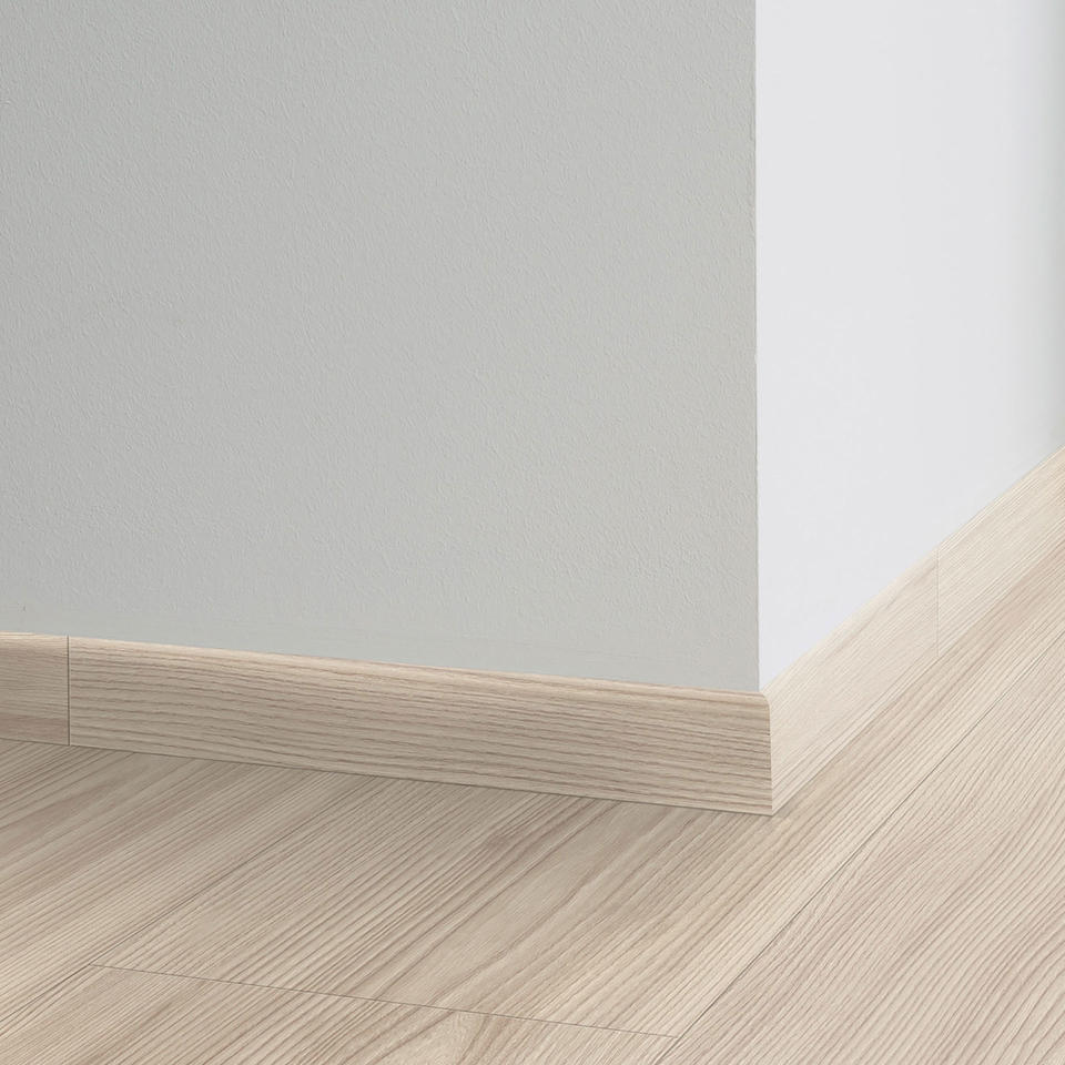 Th_Lvt_Skirting_Brushed_Elm_Grege.jpg #! Trpst#trp-gettext data-trpgettextoriginal=6384#! Trpen#decorative set-on skirtings for lvt - brushed elm grege - image 1#! Trpst#/trp-gettext#! Trpen#
