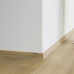 Decorative set-on skirtings for LVT - Chatillon Oak HONEY