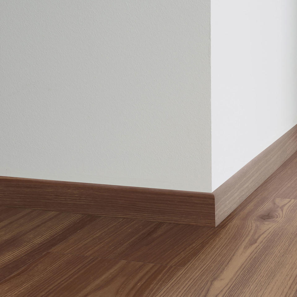 Th_Lvt_Skirting_Chestnut_Smoked.jpg #! Trpst#trp-gettext data-trpgettextoriginal=6384#! Trpen#decorative set-on skirtings for lvt - chestnut smoked - image 1#! Trpst#/trp-gettext#! Trpen#