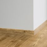 Decorative set-on skirtings for LVT - Classic Pine SUNBURNED