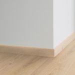 Decorative set-on skirtings for LVT - Delicate Oak ALMOND