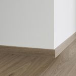 Decorative set-on skirtings for LVT - Delicate Oak BROWN