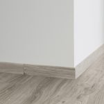Decorative set-on skirtings for LVT - English Oak BEIGE
