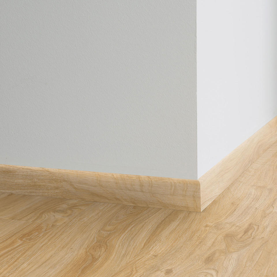 Th_Lvt_Skirting_English_Oak_Classical.jpg decorative set-on skirtings for lvt - english oak classical - الصورة 1