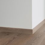 Decorative set-on skirtings for LVT - Highland Oak ARABICA