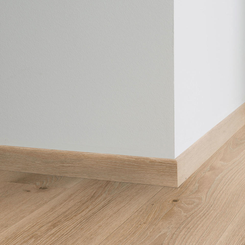 Th_Lvt_Skirting_Highland_Oak_Noisette.jpg decorative set-on skirtings for lvt - highland oak noisette - الصورة 1