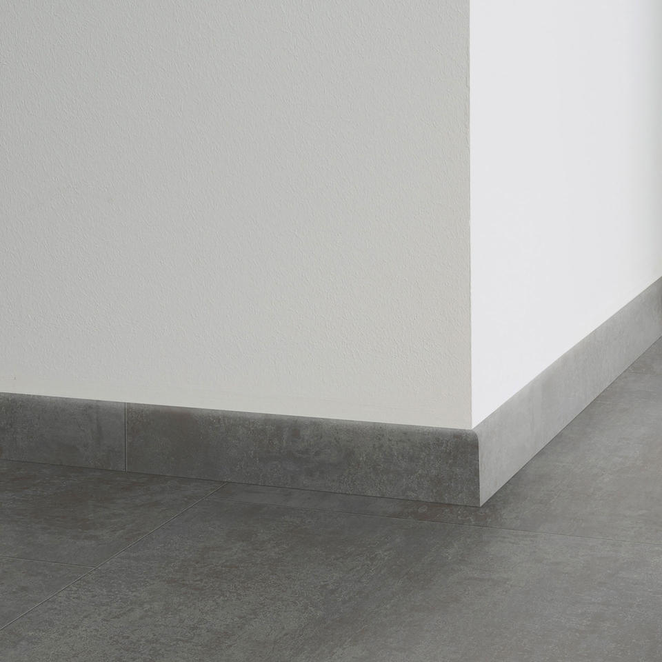 Th_Lvt_Skirting_Oxide_Black_Steel.jpg decorative set-on skirtings for lvt - oxide black steel - الصورة 1