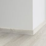 Decorative set-on skirtings for LVT - Scandinavian Oak LIGHT BEIGE