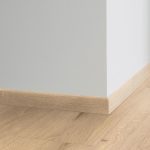 Decorative set-on skirtings for LVT - Swiss Oak NATURAL