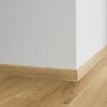 Decorative set-on skirtings for LVT - Swiss Oak STAINED