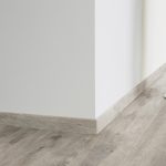Decorative set-on skirtings for LVT - Weathered Oak BROWN