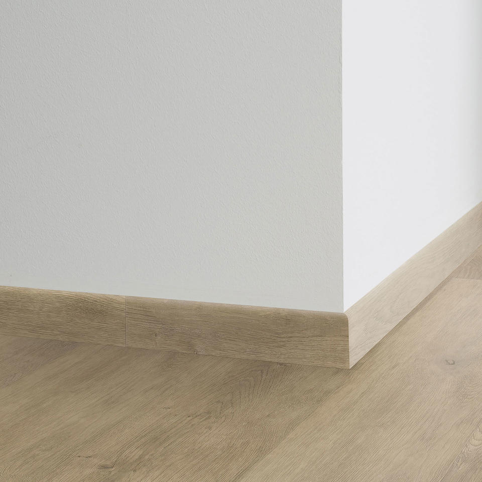 Th_Lvt_Skirting_Weathered_Oak_Natural.jpg decorative set-on skirtings for lvt - weathered oak natural - الصورة 1